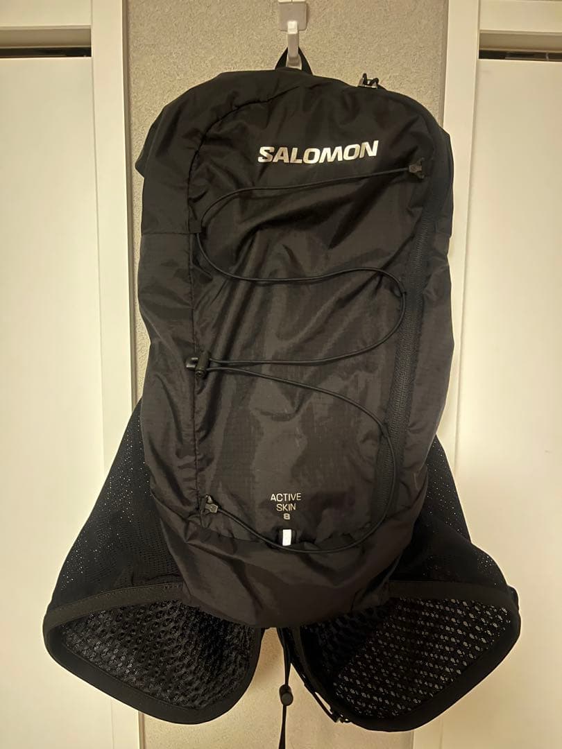 Salomon Active Skin 8 ブラック　Sサイズ