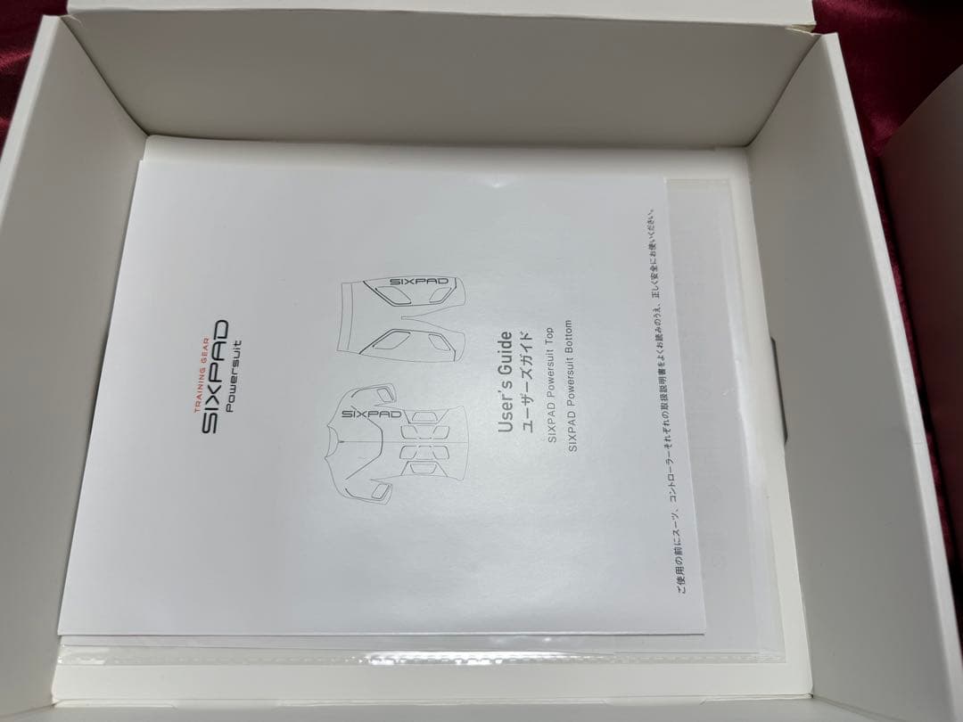 SIXPAD トレーニングシャツ＆パンツセット S/M綺麗な状態です！レディース