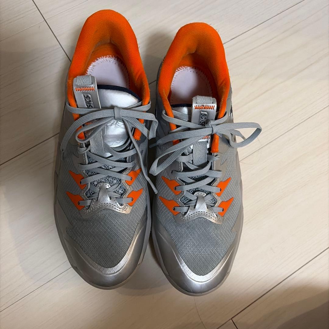 ASICS UNPRE ARS LOW 2 シルバー