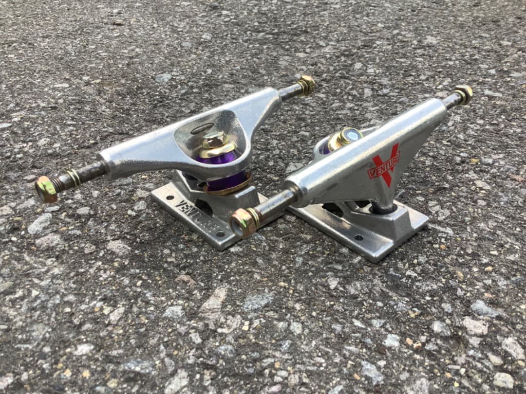 Venture スケートボードトラック　未使用