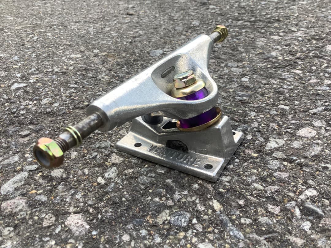Venture スケートボードトラック　未使用