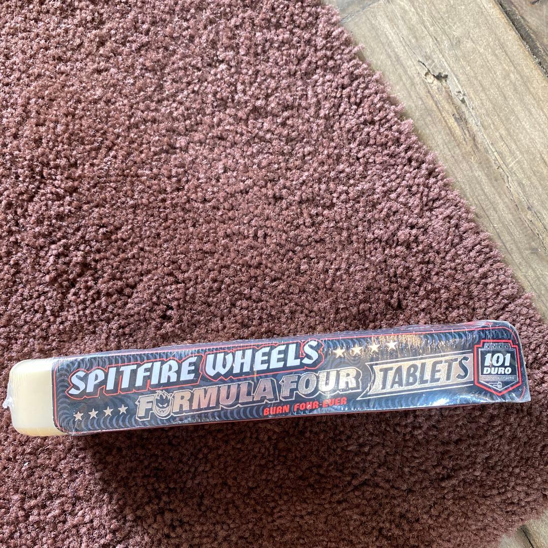 Spitfire フォーマル4タブレット54mm101a スケボーウィール