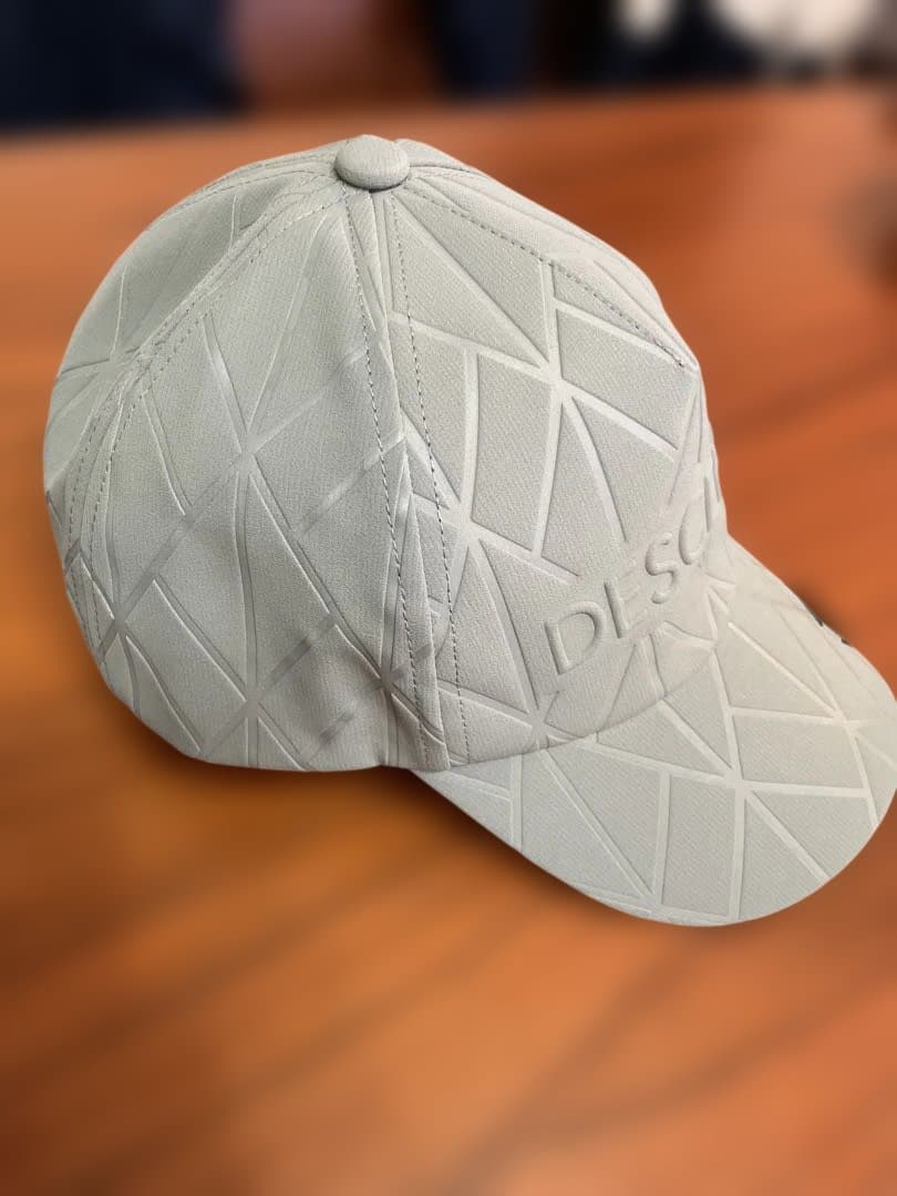 DESCENTE キャップ　サンスクリーン素材