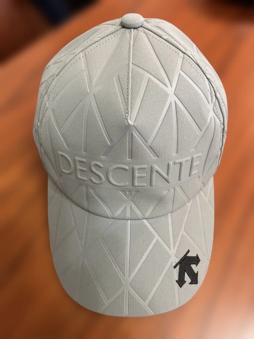 DESCENTE キャップ　サンスクリーン素材