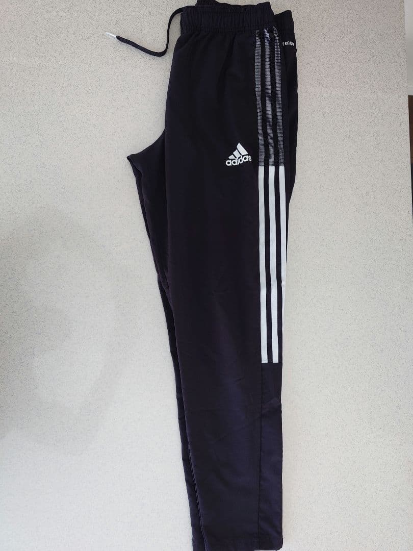 adidas トレーニングウェアセット　サイズXL