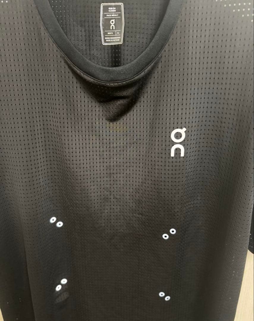 オン On ペース メッシュ T メンズ ランニングウェア シャツ 黑 XL