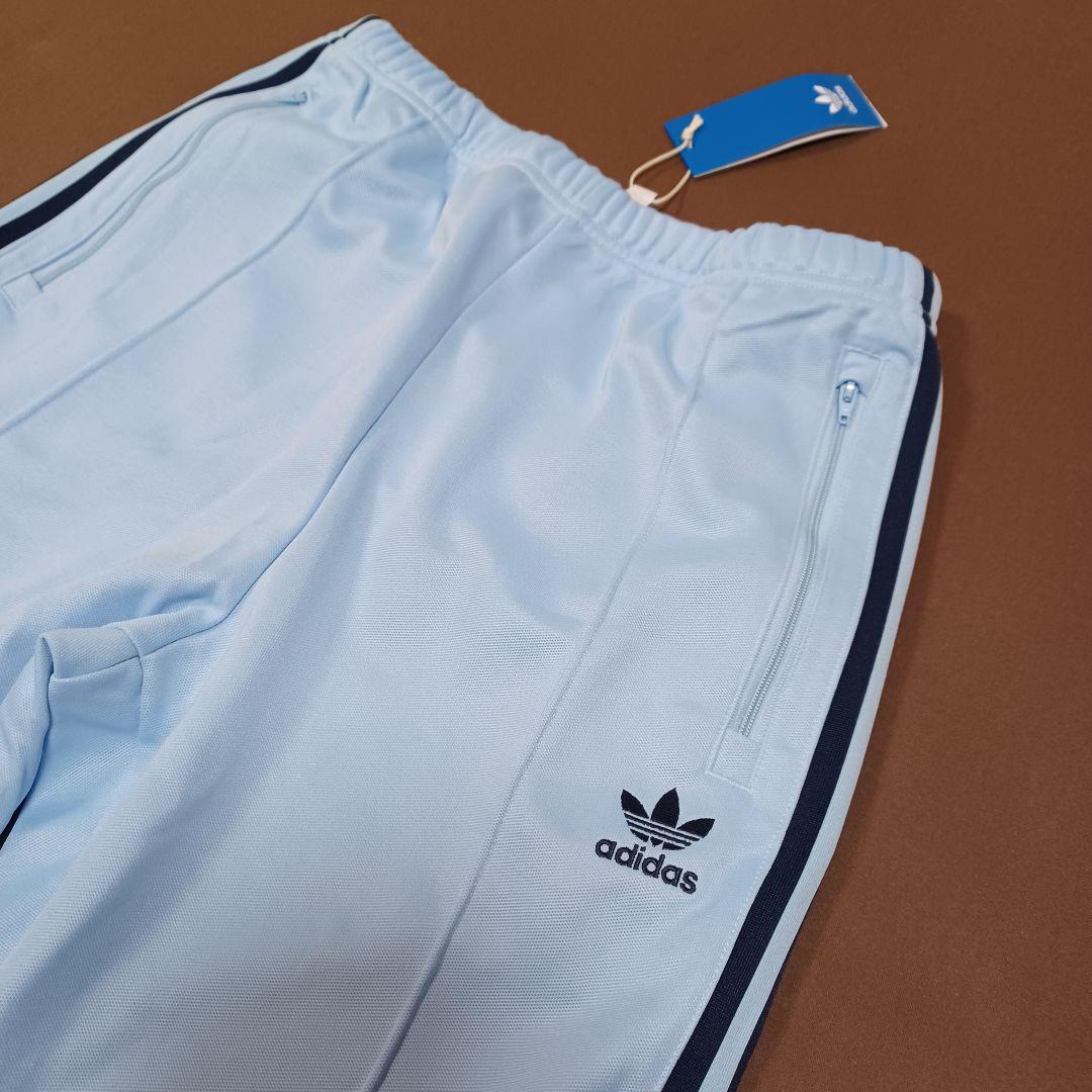 adidas　アディカラー クラシック トラックパンツ（ジャージ）