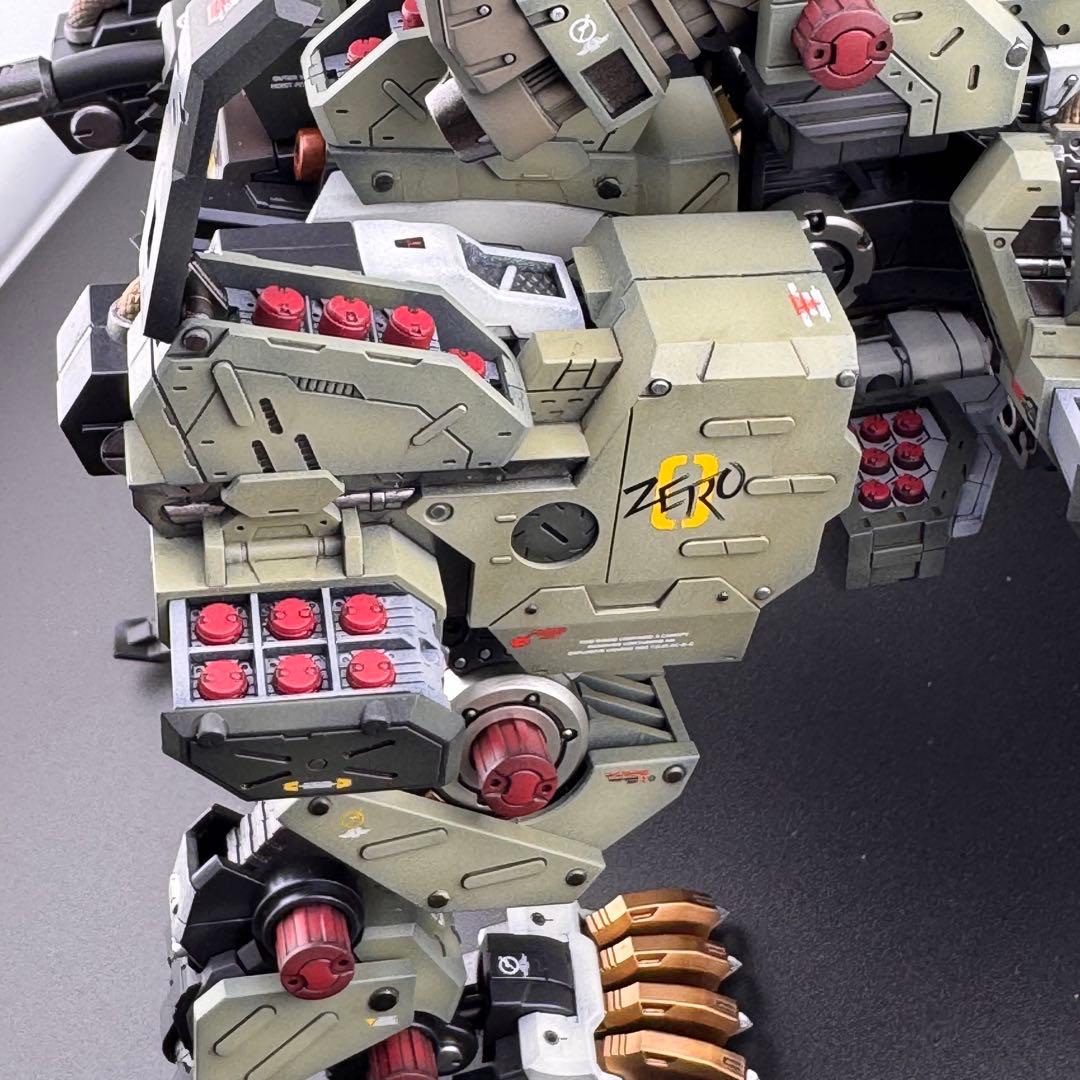 コトブキヤ　HMM ゾイド　ライガーゼロパンツァー　全塗装完成品　ZOIDS