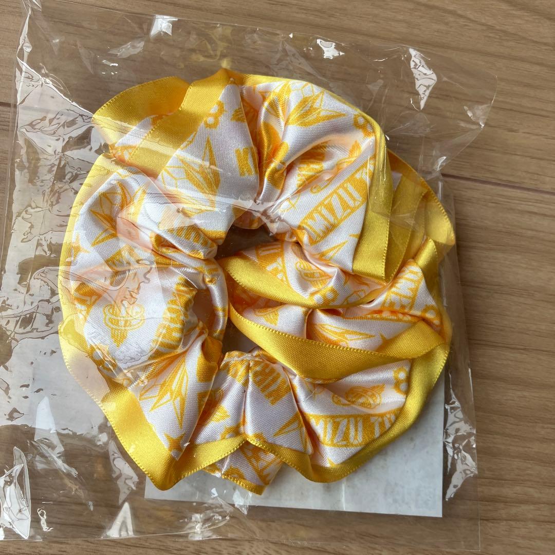 BANDAI 魔進戦隊キラメイジャー Tシャツ Mサイズ　シュシュ　スマホケース