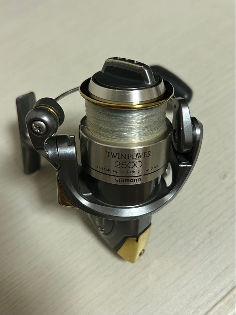 リール SHIMANO TWIN POWER 2500