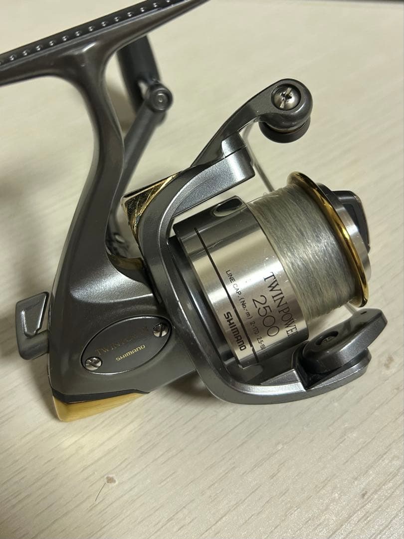 リール SHIMANO TWIN POWER 2500