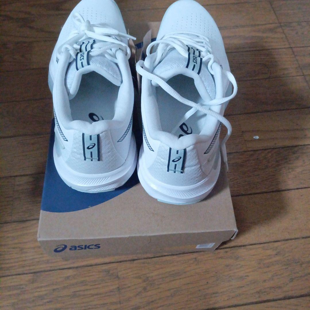 asics ホワイト テニスシューズ