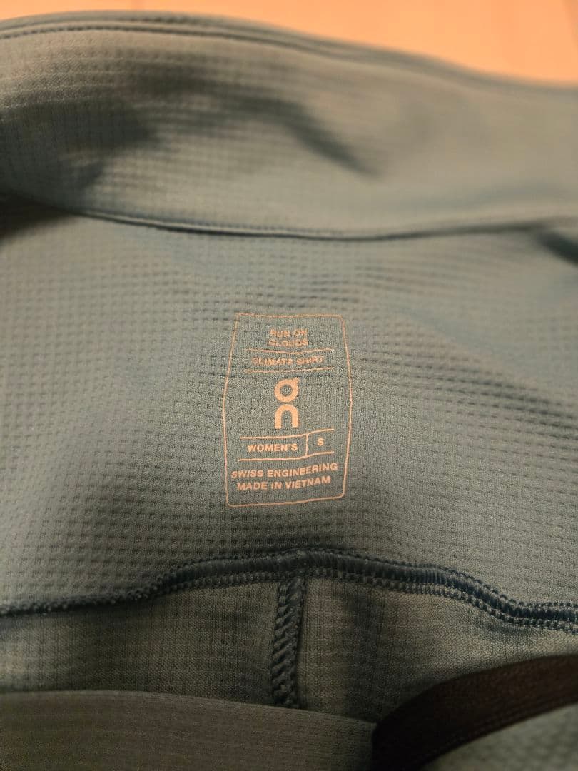 On オン Climate shirts Women's S ハーフジップ