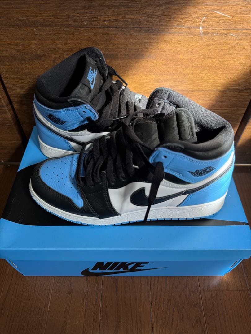 シューズ(女性用) NIKE Air Jordan 1
