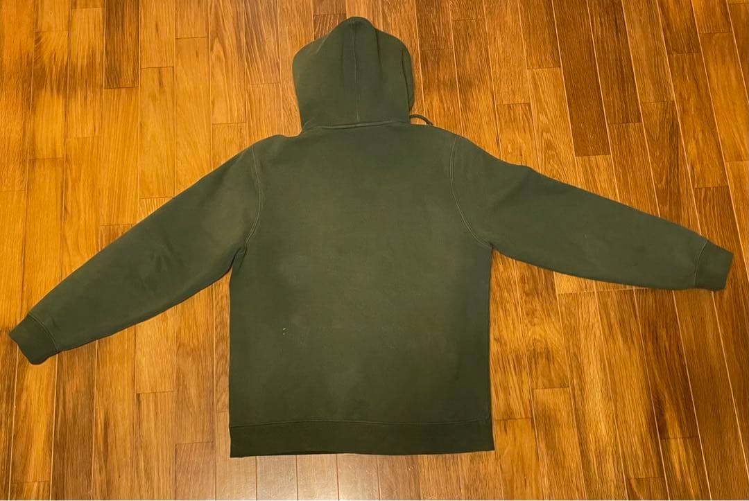 Stussy オリーブ フードスウェット