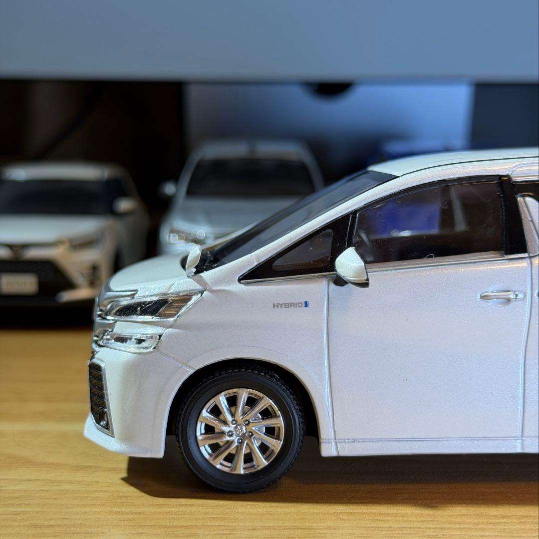【非売品】トヨタ ヴェルファイア 30前期 カラーサンプルミニカー 美品