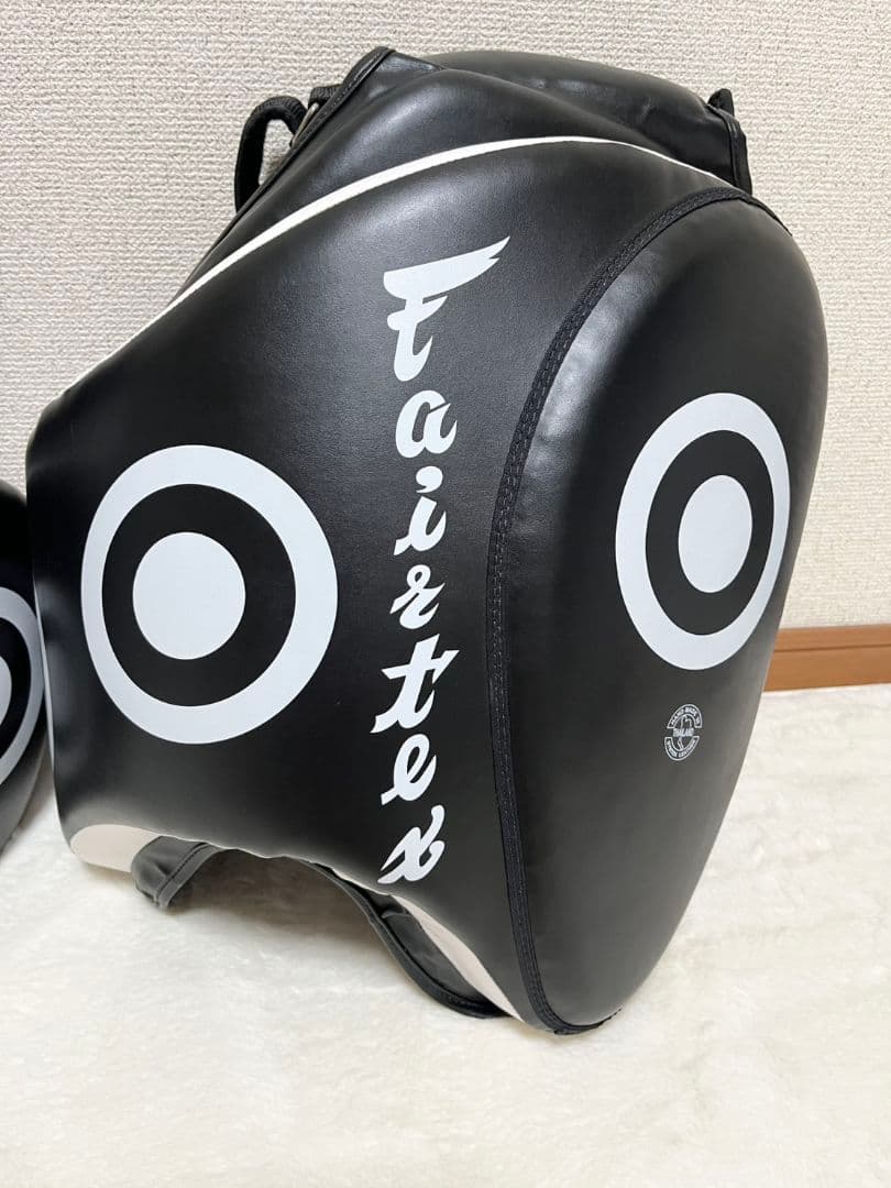 【新品】 フェアテックス Fairtex ローキックパッドプロテクター左右セット