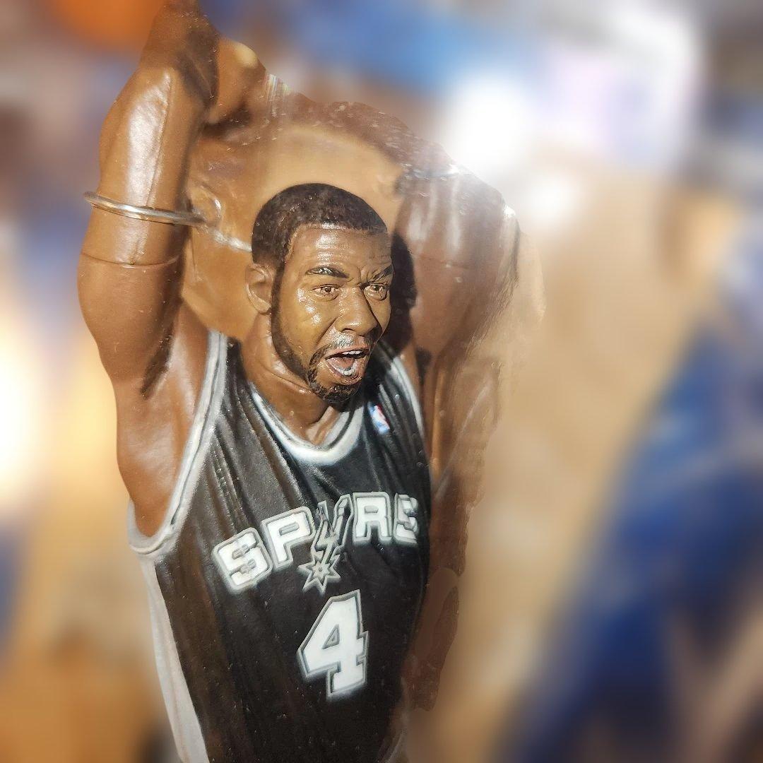 NBA フィンリー フィギュア 4番