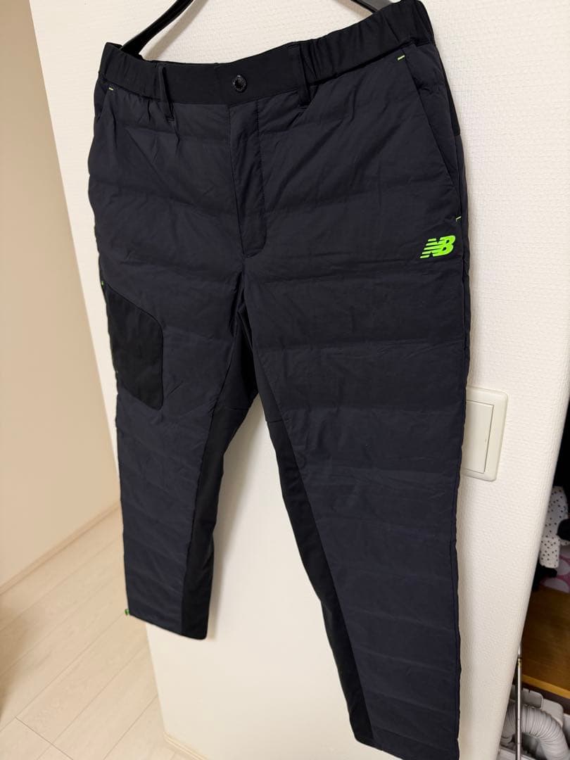 New Balance 黒　中綿ストレッチパンツ　84から88