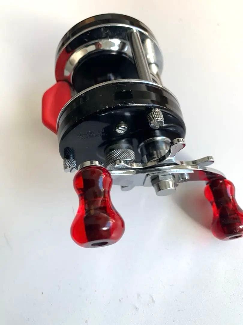 ABU Ambassadeur アブガルシア 5600C 赤ベロ
