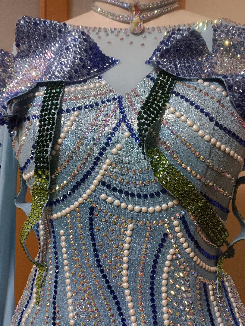 新品未使用✨立体花✨豪華 社交ダンスドレス水色ストーン 競技会、デモ、共演会、M