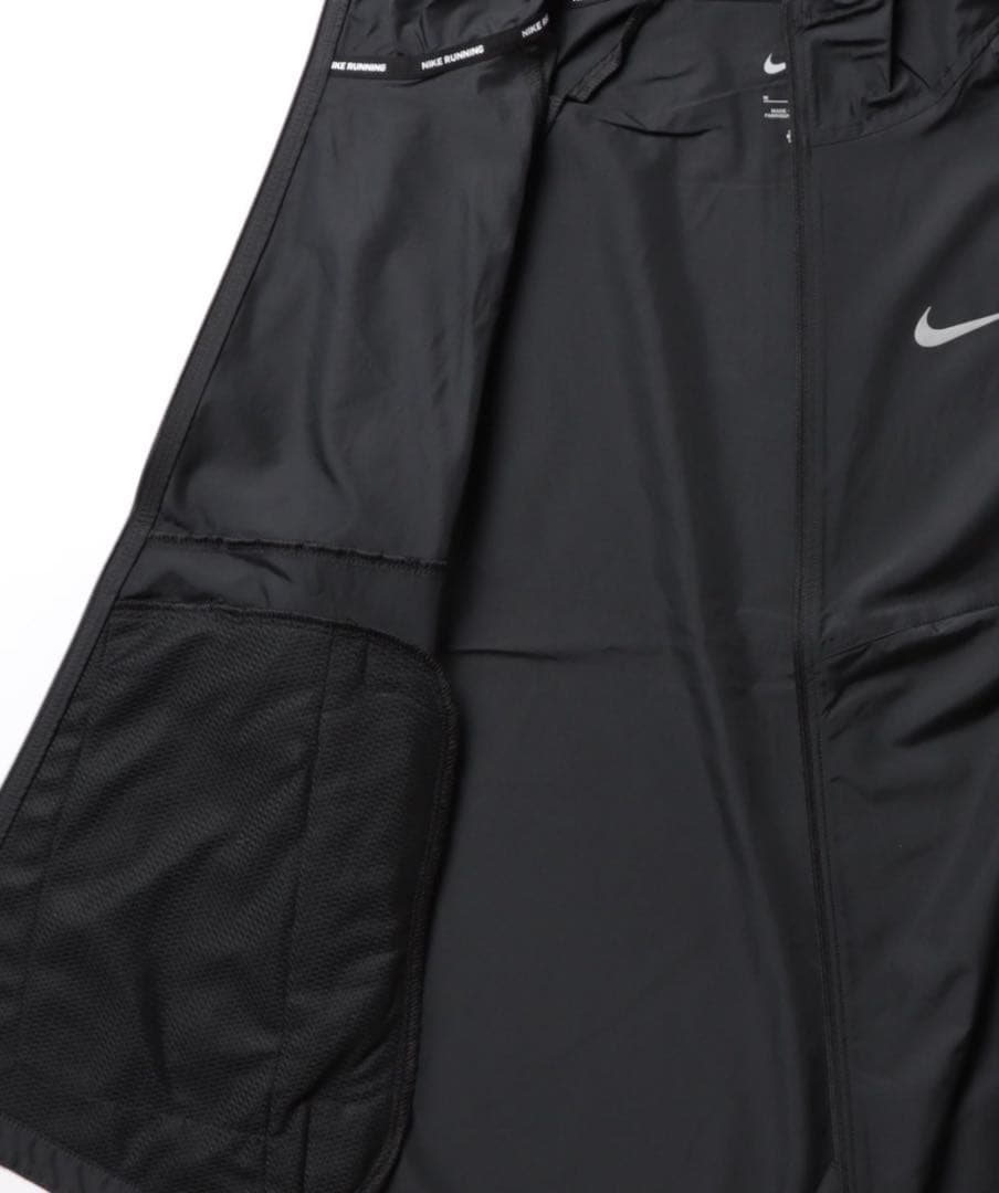 Nike ブラック ウィンドブレーカー