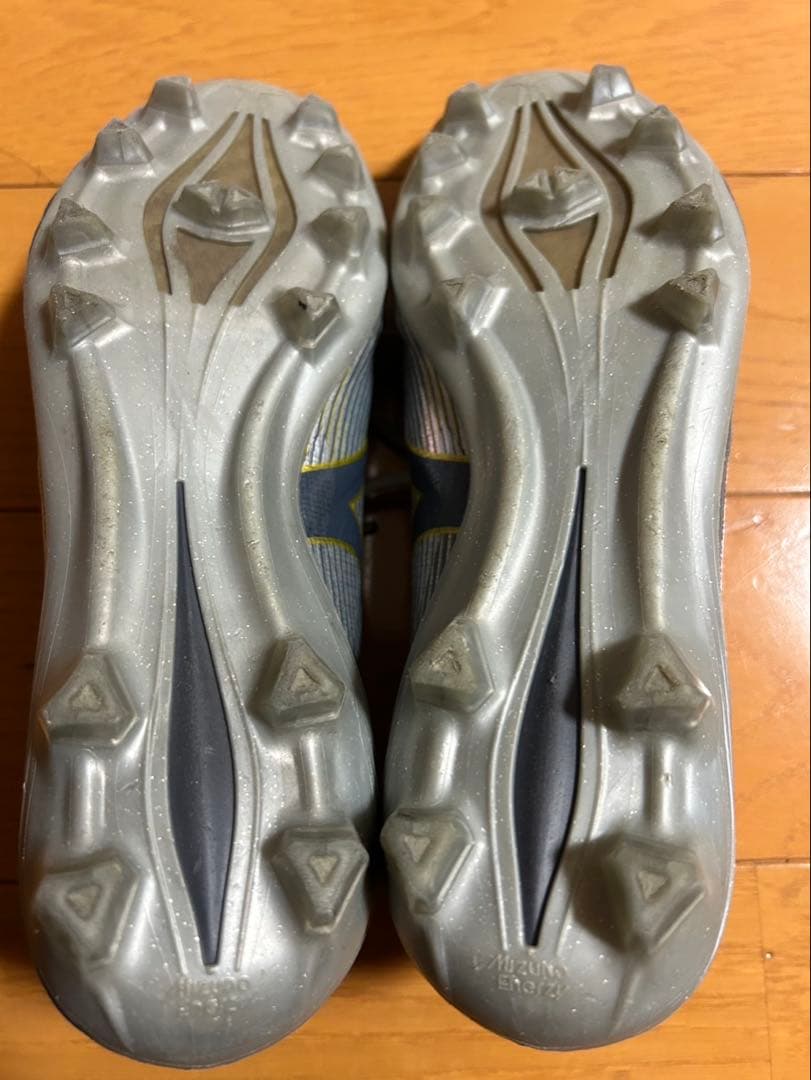 Mizuno サッカーシューズ スパイク シルバー/ゴールド 23.5