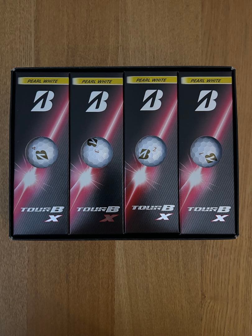 ブリヂストンTOUR BXゴルフボール26年パールホワイト1ダース新品未使用