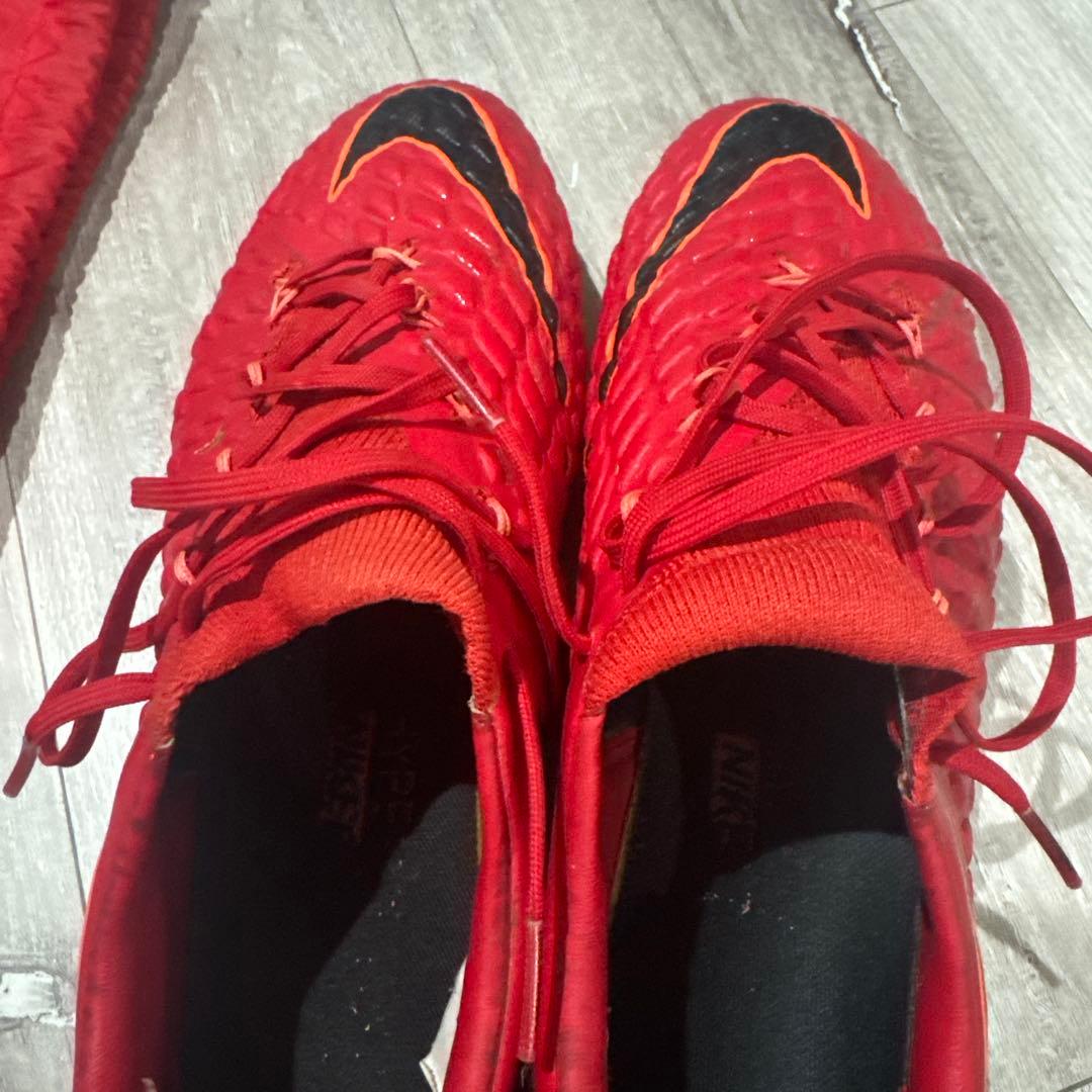 か*ち様 Nike サッカースパイク ハイパーヴェノム