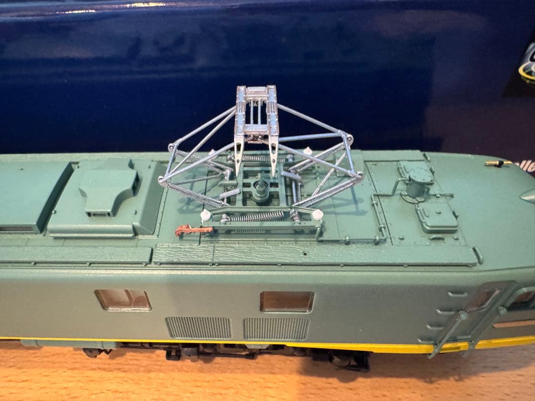 HOゲージ 電気機関車 EF58 青大将