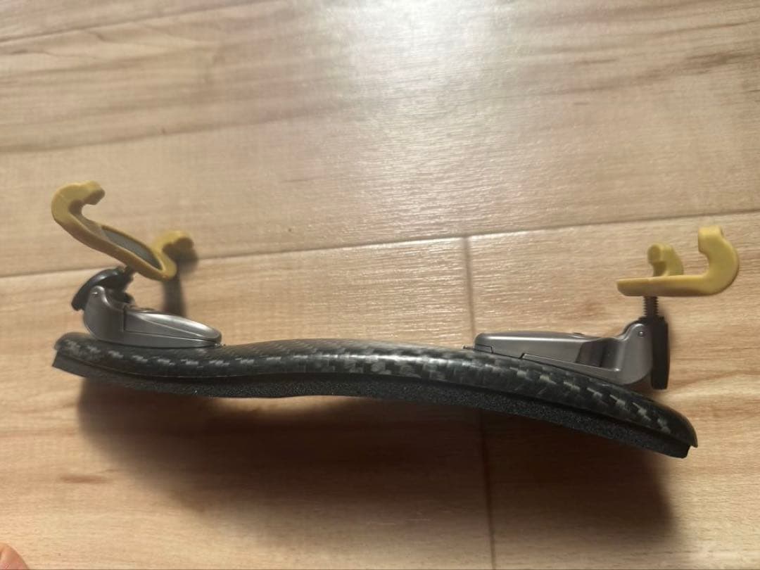 廃盤品　バイオリン用肩当て KUN Voce 4/4サイズ