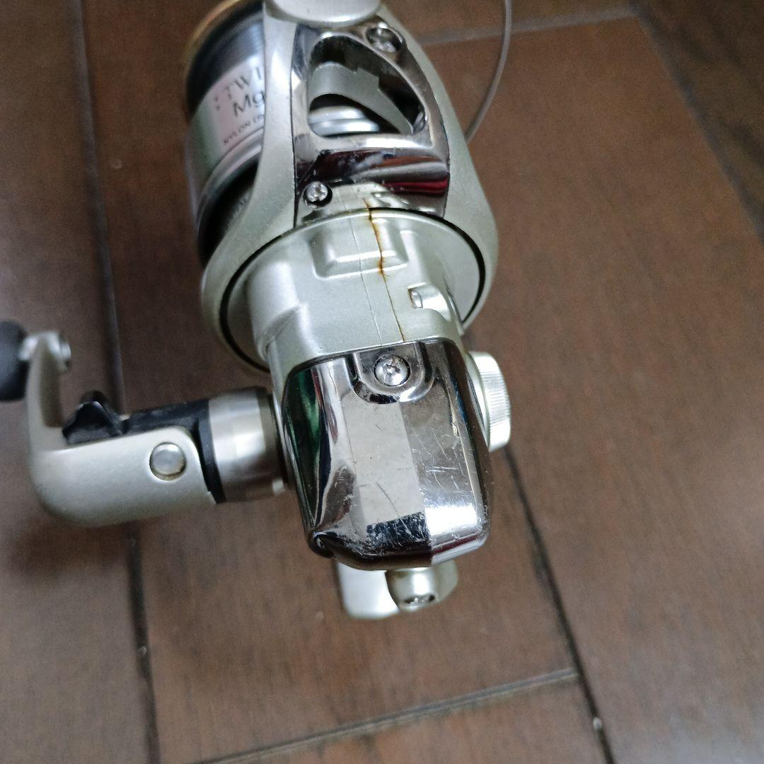 SHIMANO TWINPOWER Mg2500S スピニングリール