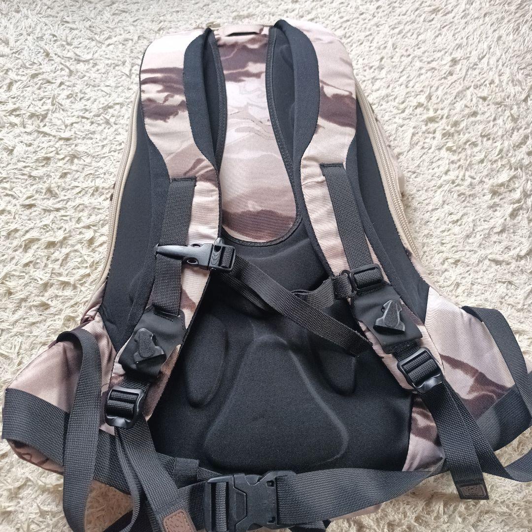 Burton ak　20 迷彩バックパック バックカントリー