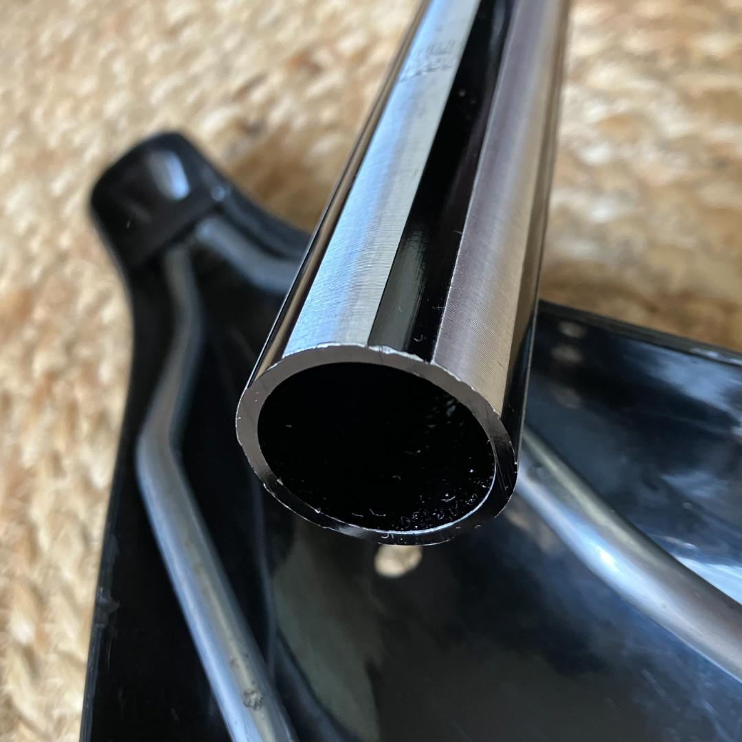 SE BIKES サドルとシートポストとペダル