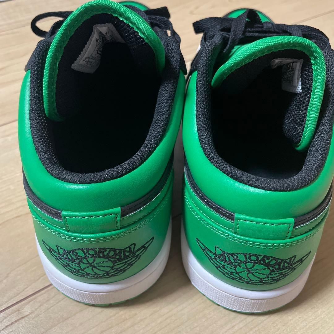 NIKEエアジョーダン1 LOWカット グリーン/ブラック