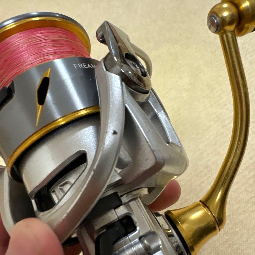 リール DAIWA FREAMS LT4000-CXH