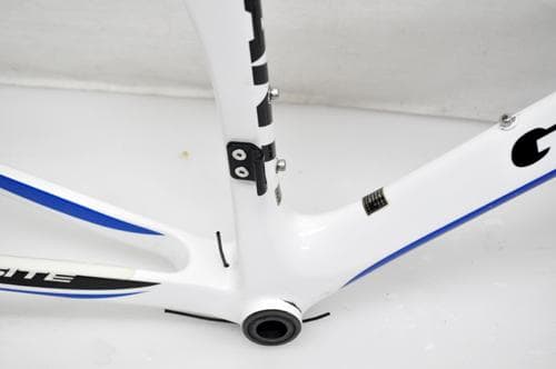 GIANT DEFY COMPOSITE SE カーボンフレーム