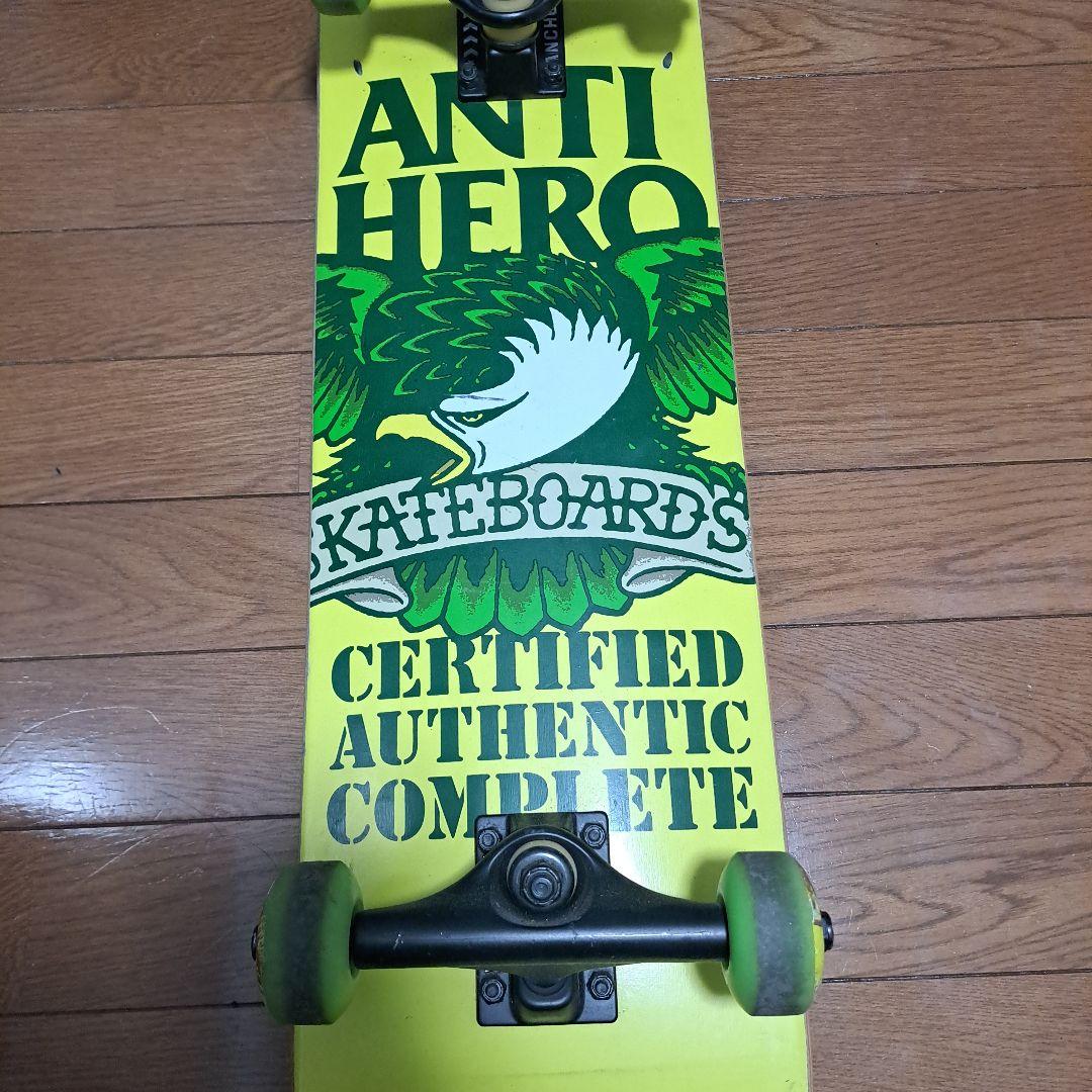 ANTI HERO COMPLETE スケートボード イエロー