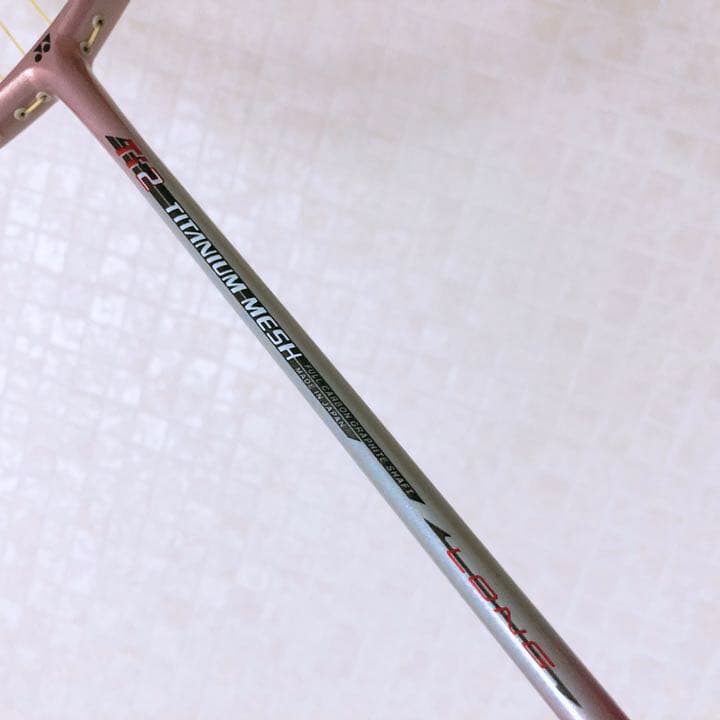 YONEX バドミントンラケット ヨネックス Ti2チタンメッシュ ローズピンク