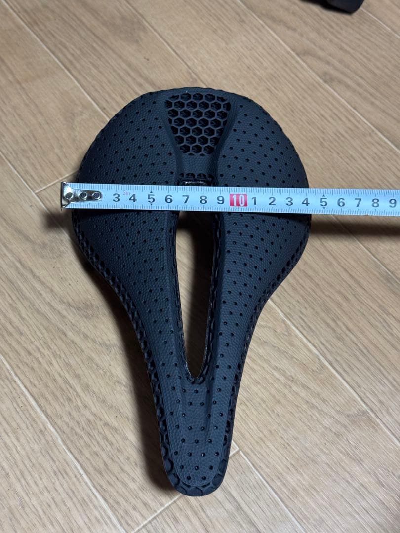 RYET カーボン 3D プリントサドル