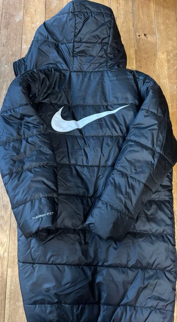 中綿コート　NIKE THERMA-FIT
