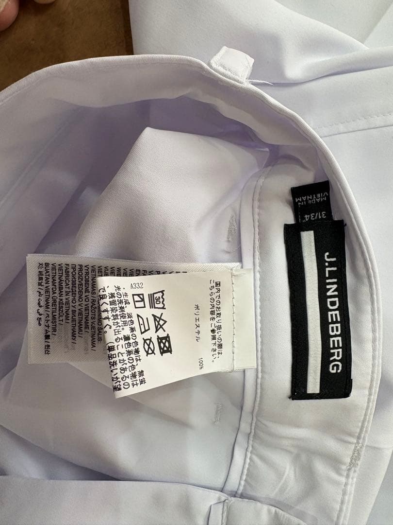 新品タグ付 J.LINDEBERG ゴルフパンツ 白 サイズ31 軽量ストレッチ