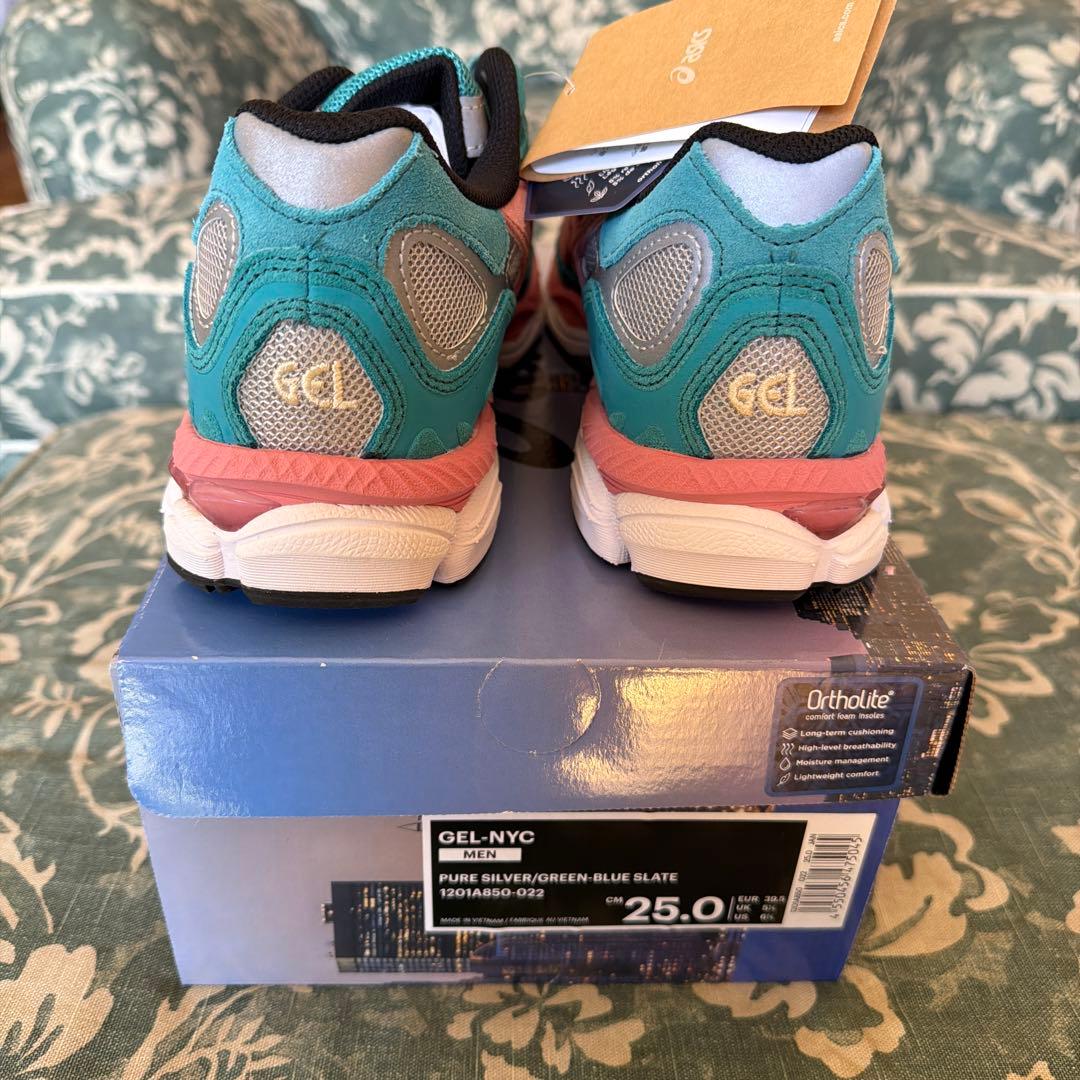 ASICS GEL-NYC AWAKE スニーカー 青/ピンク
