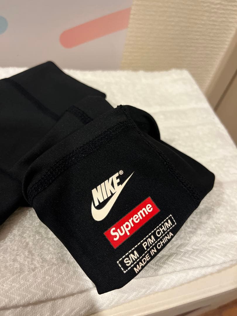Supreme×Nike×NBAトリプルコラボ（シューティングスリーブ）