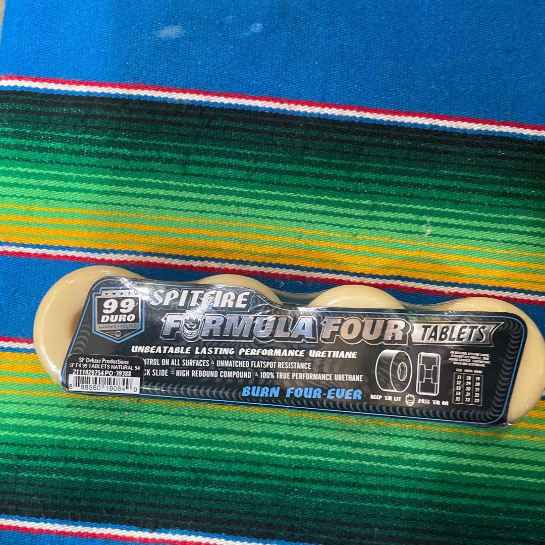 Spitfire Formula Four 54mm 99D ウィール