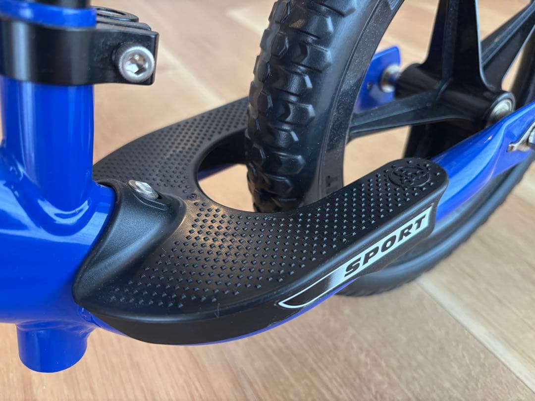ym ストライダー　STRIDER スポーツモデル　SPORT 12 青