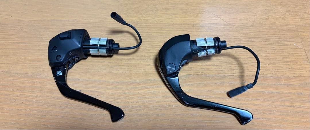 シマノULTEGRA「ST-R8060」レバー左右セット