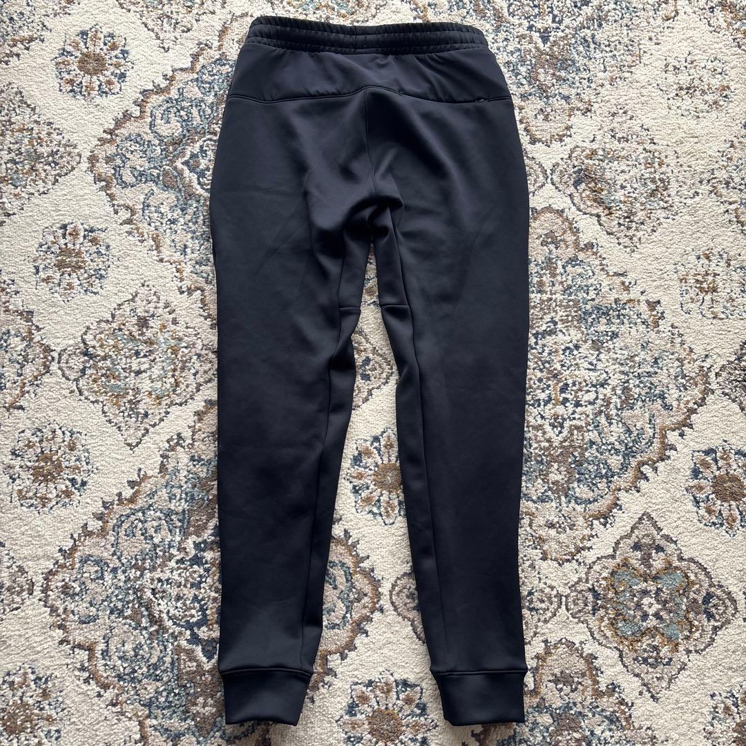 UNDER ARMOUR ブラックジャージパンツ 新品タグ付き
