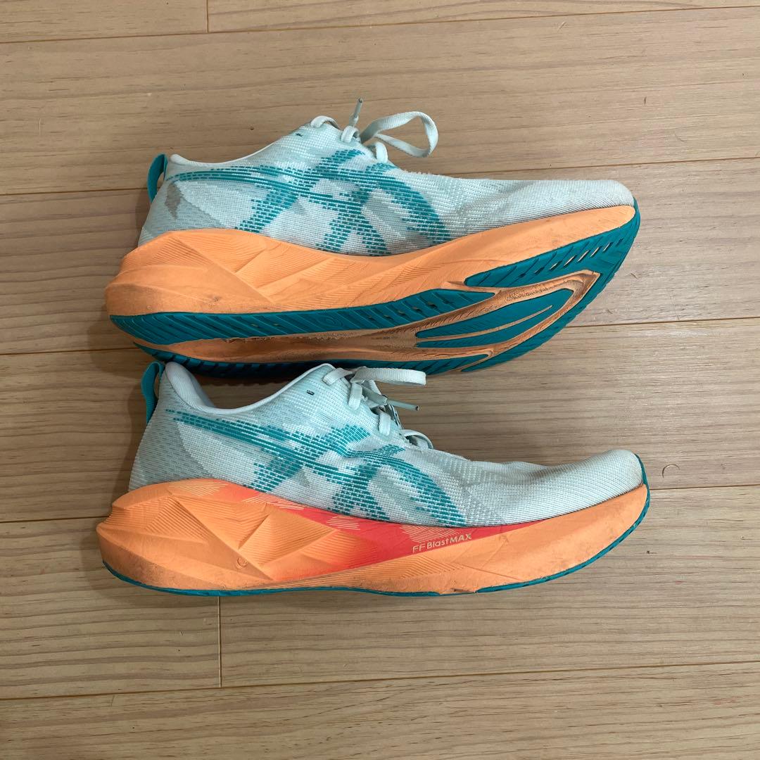 【中古品】ASICS NOVABLAST5 ノヴァブラストメンズ 27.5cm