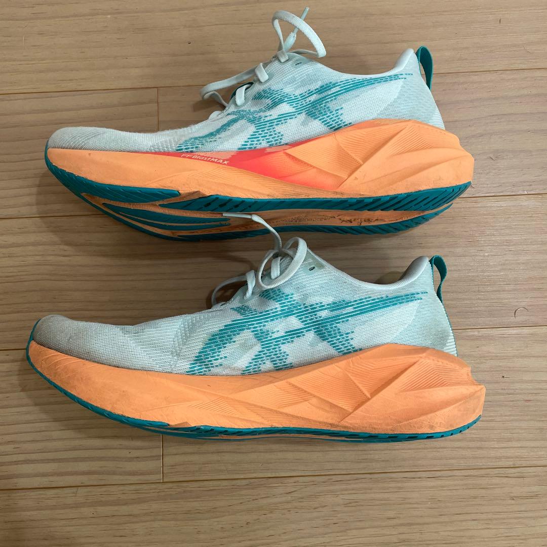 【中古品】ASICS NOVABLAST5 ノヴァブラストメンズ 27.5cm